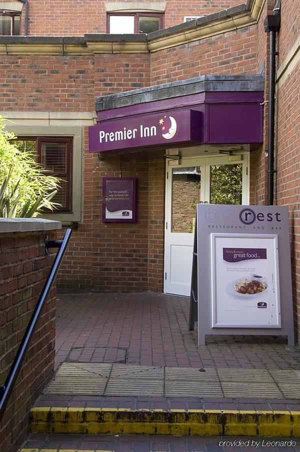 Hotel Premier Premier - Blossom St North York